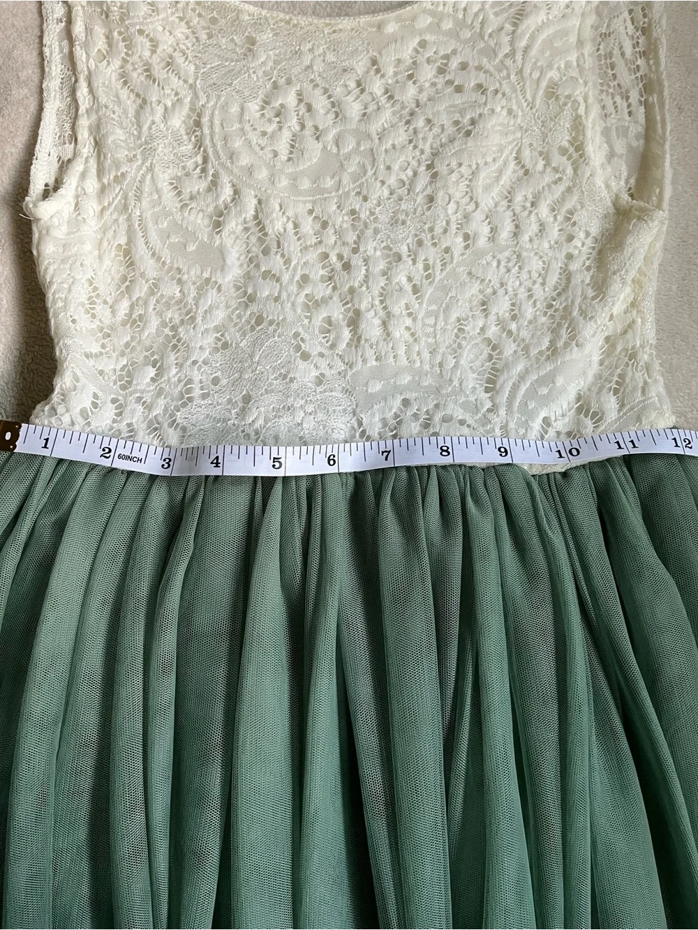 Girls Lace Bodice Tulle Maxi Dress in White and Green